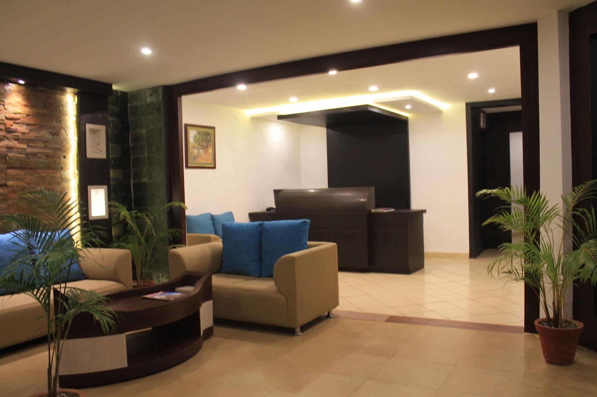 Munnar Tea Hills Resort - Mthr Exterior foto