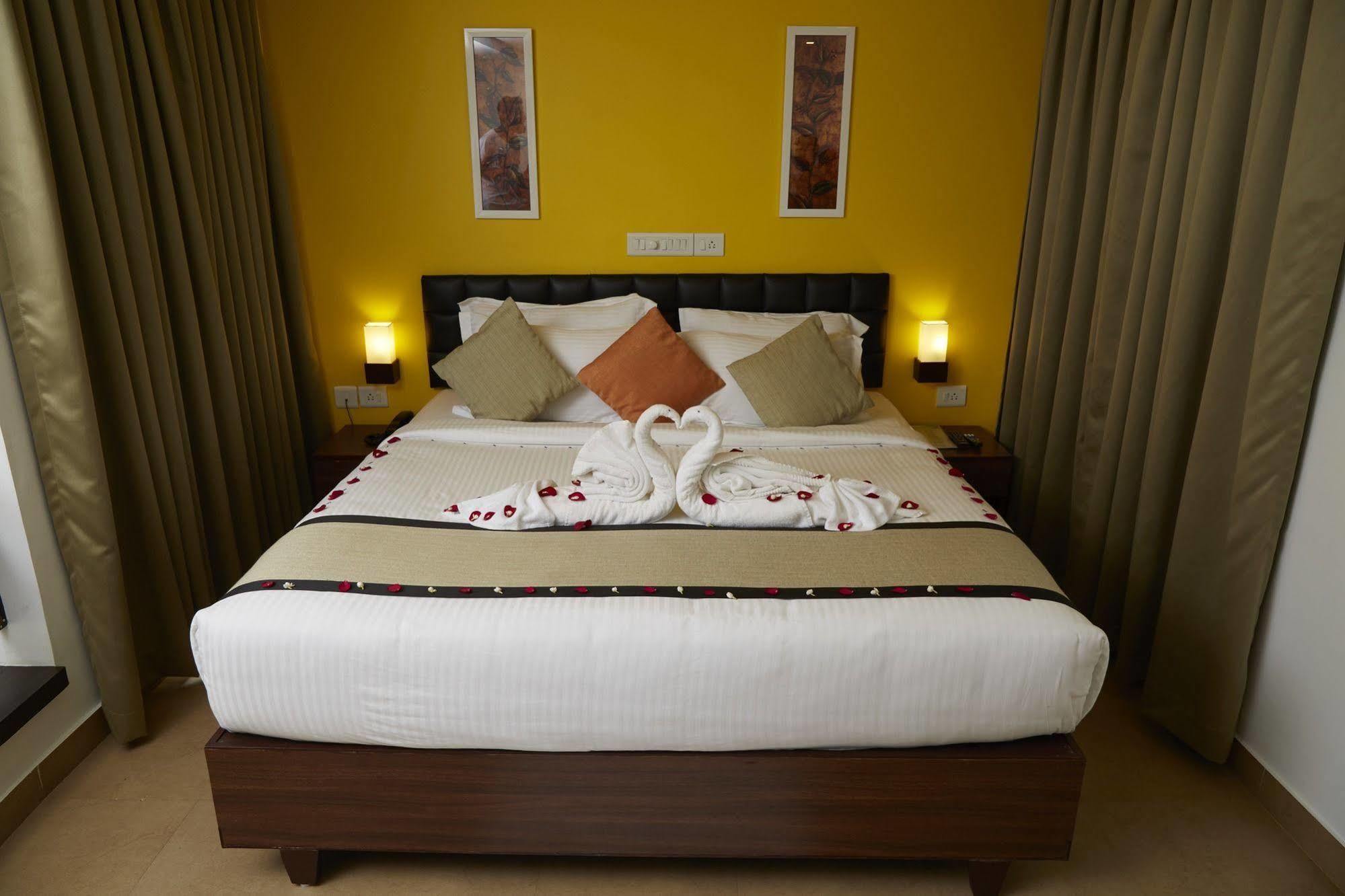 Munnar Tea Hills Resort - Mthr Exterior foto